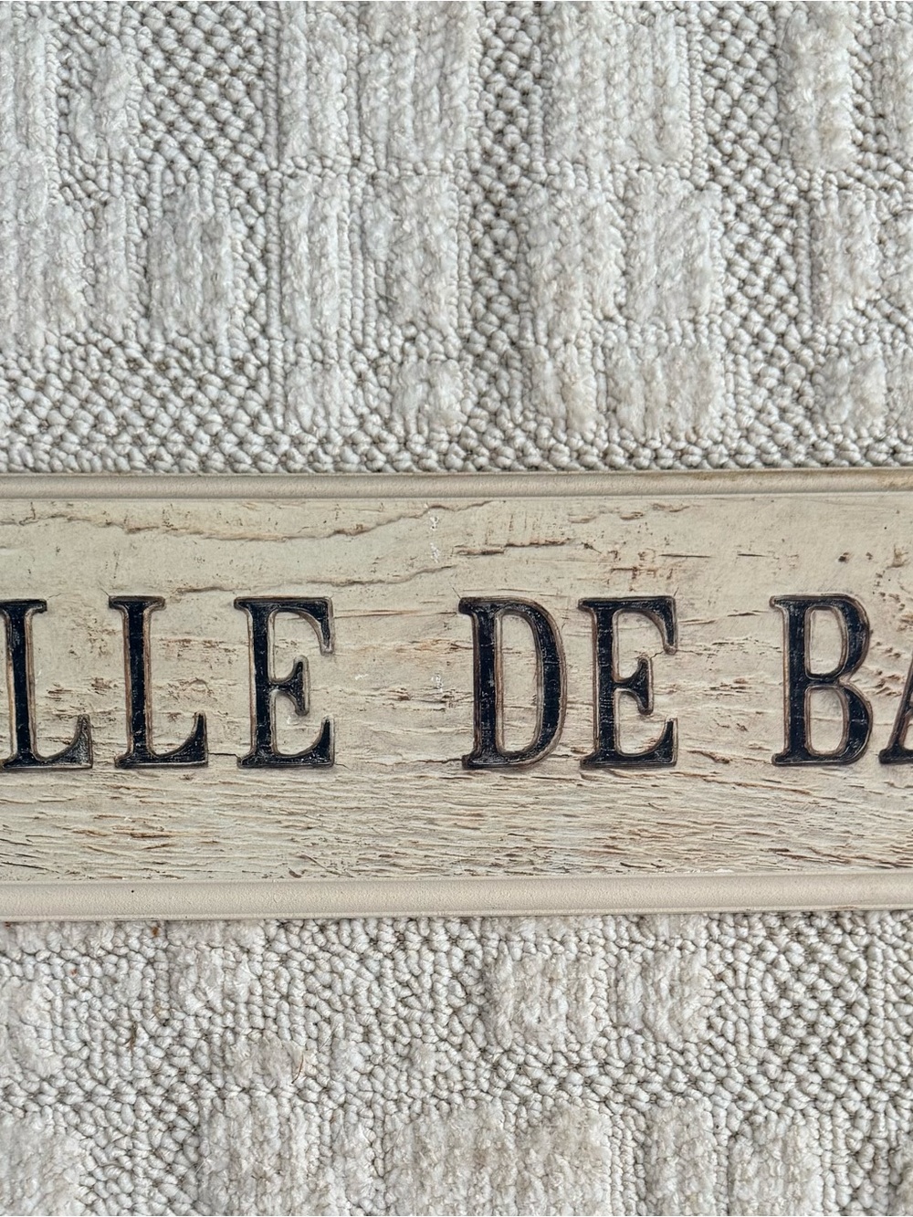 Neutral Beige “Salle de Bain” Decorative Bathroom Sign
